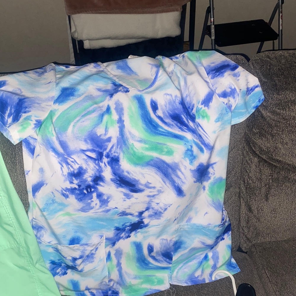 Pretty shirt & pants from Walmart